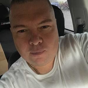 Meet your Posher, Cachete